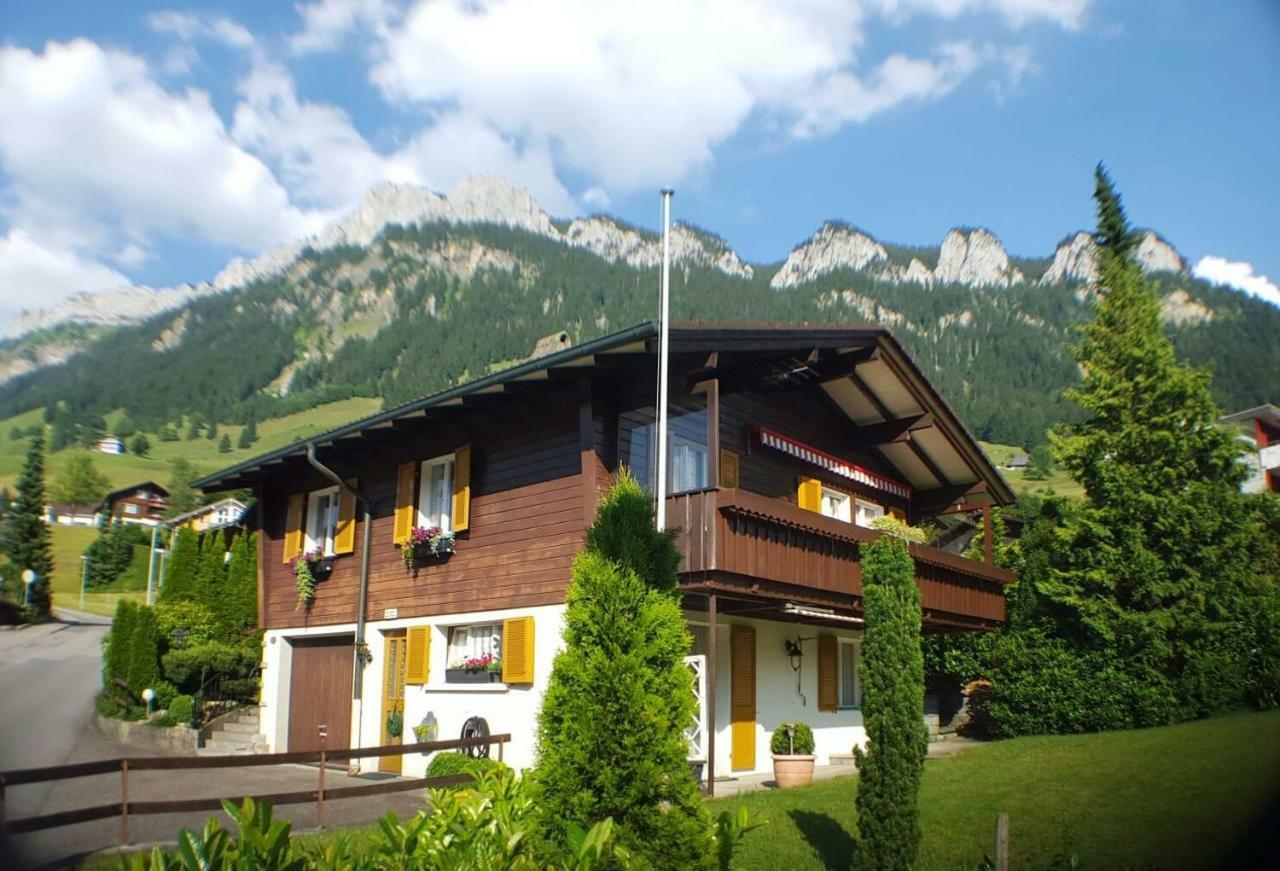 Free Spirit Chalet فلوهي المظهر الخارجي الصورة